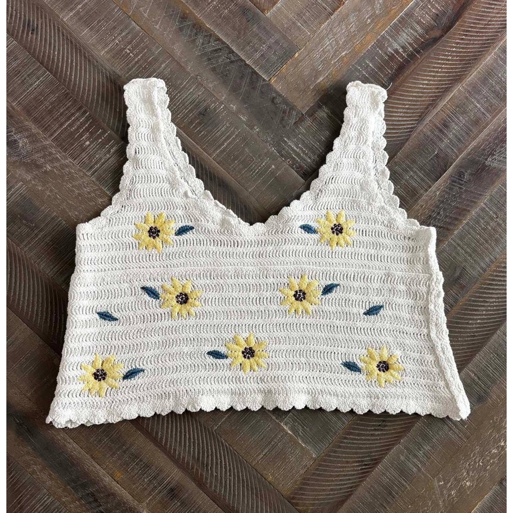 White Crochet Knit Sunflower Cropped Sleeveless Tank Top Women's bohemian hippie - Picture 1 of 5